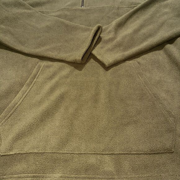 Men's Regular Fit Polar Fleece ¼ Zip Sweatshirt - Goodfellow & Co. Green. Q - Picture 2 of 4